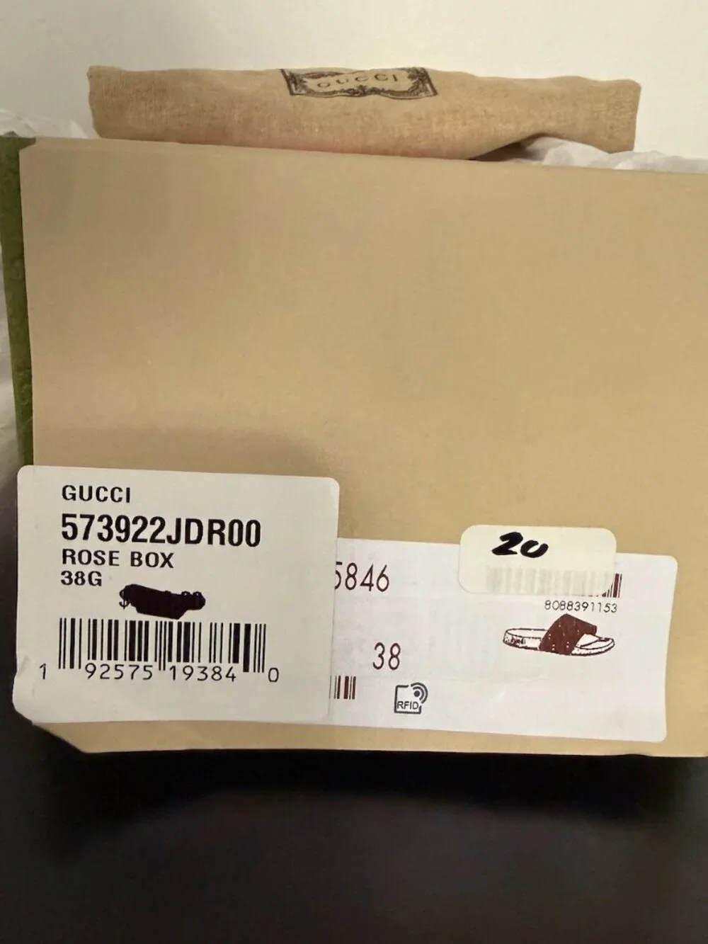 Gucci Rubber Pursuit GG Slides - Picture 5 of 5